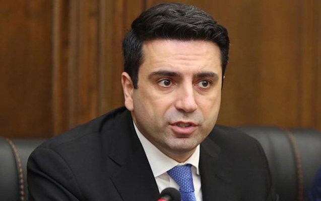 Simonyan Moskvaya gedəcək