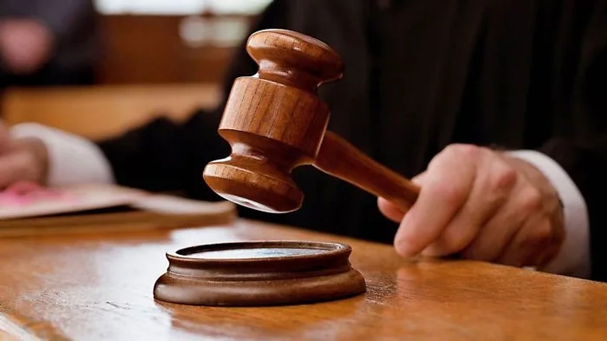Azyaşlı uşaqlarını döyən ata HƏBS OLUNDU