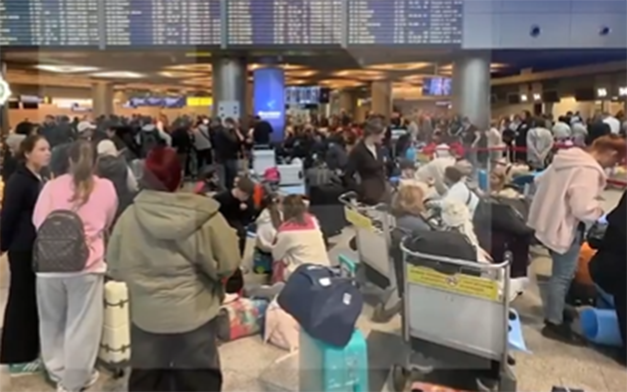 Moskva aeroportları bu gecə