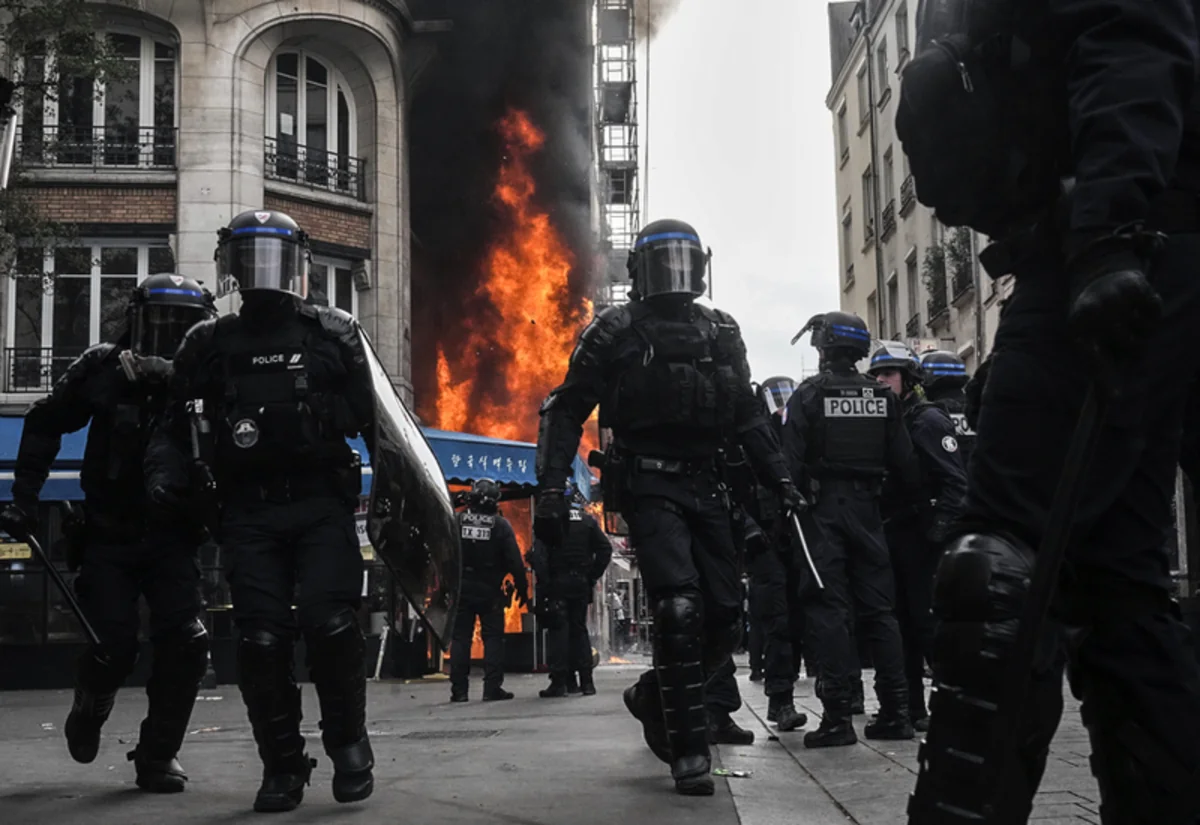 Nunyes: Fransada etiraz aksiyalarında 1 193 polis və jandarm xəsarət alıb
