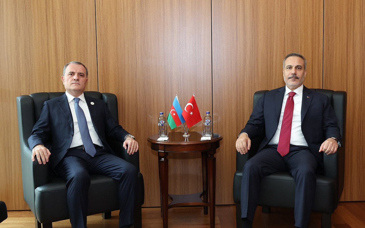 Ankarada görüş keçirdilər