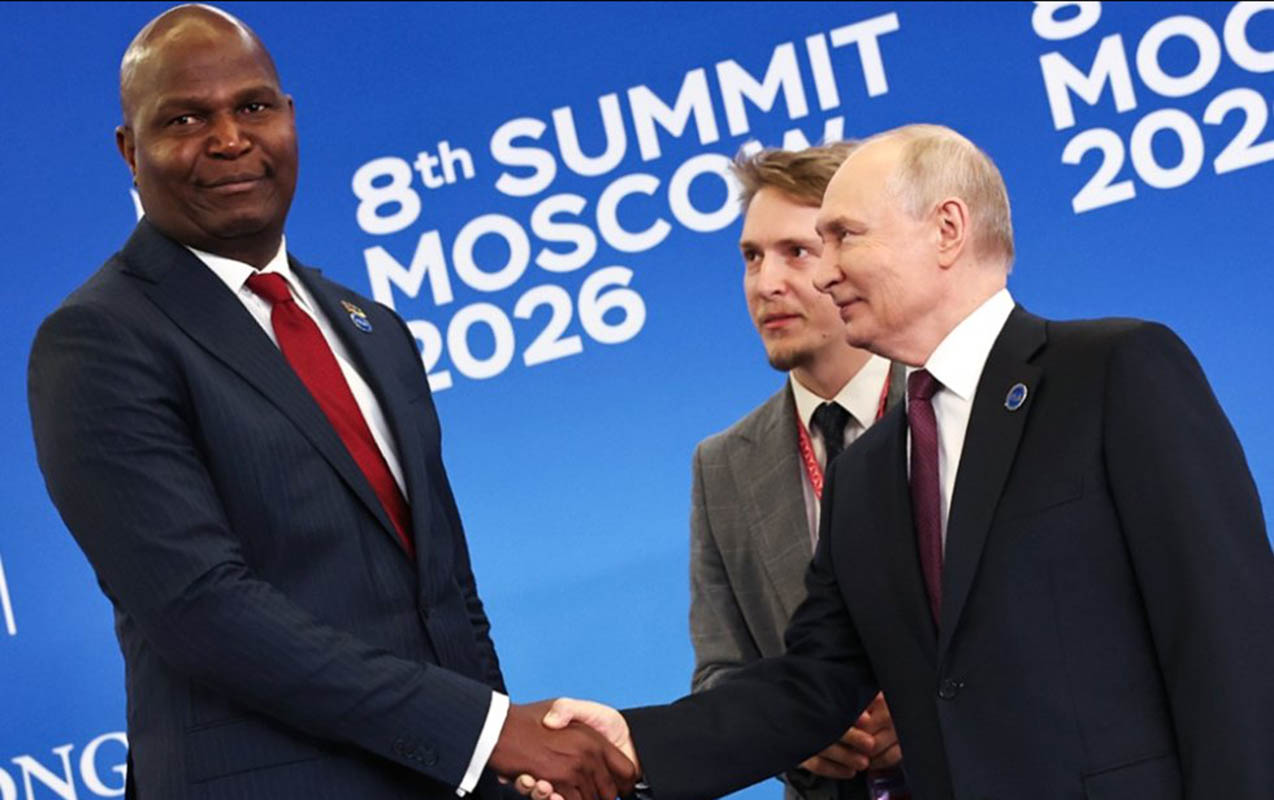 Putinlə boy fərqi diqqət çəkdi