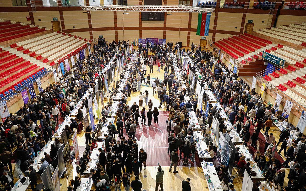Bakıdakı növbəti yarmarkada 1000-dən çox vakansiya təqdim olunub