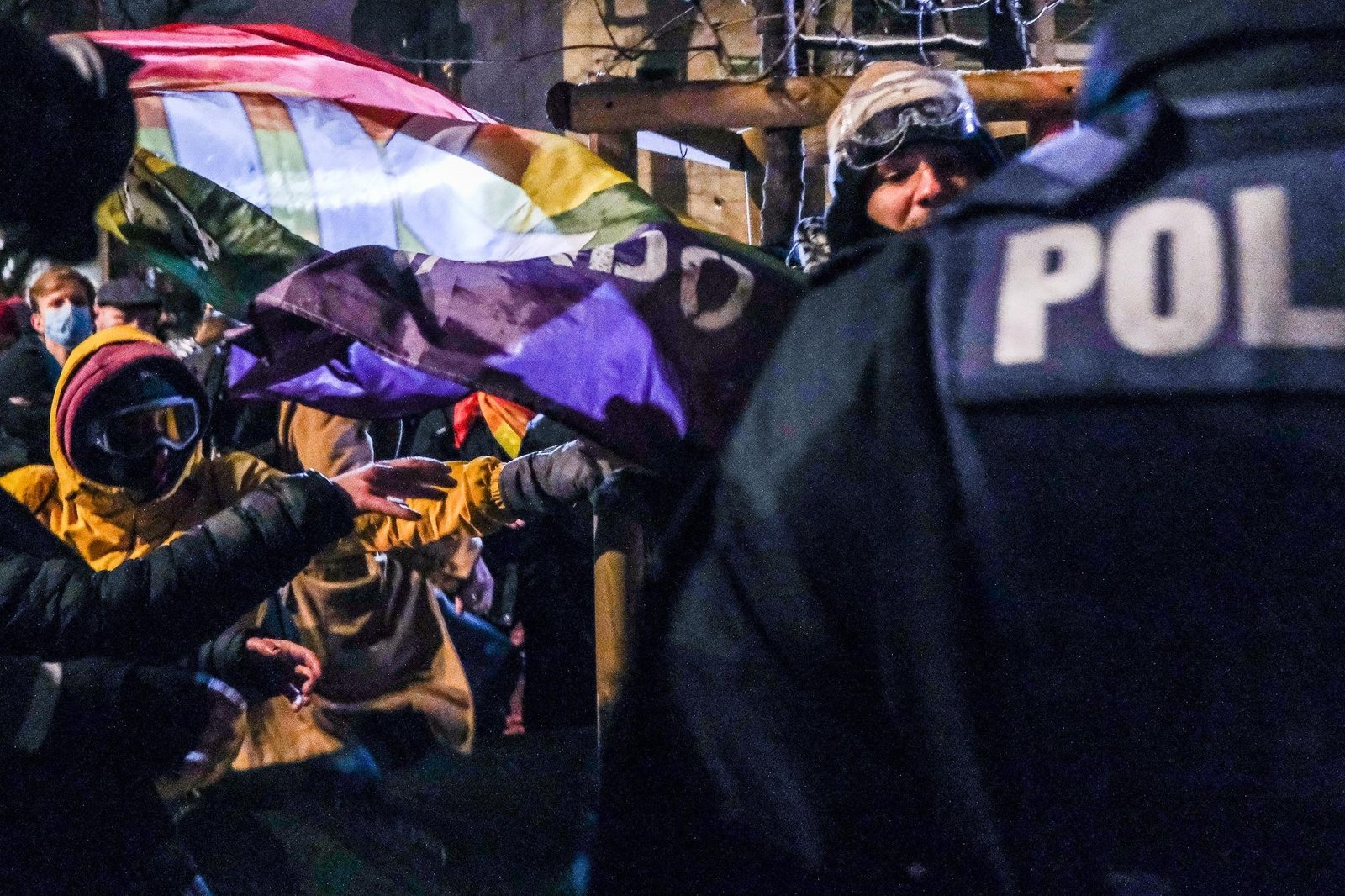 Polşanın Çin və Rumıniyadakı səfirləri Konstitusiya Məhkəməsi ətrafındakı böhrana görə istefa veriblər